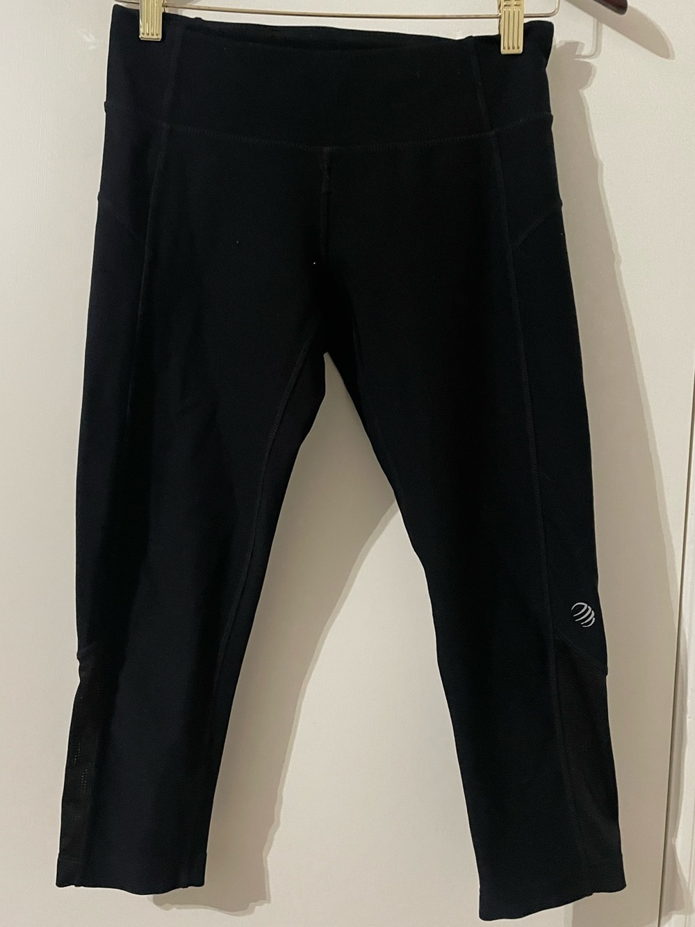MPG Sport Black Cropped Athletic Leggings - Women’s XS - Back Zip Pocket